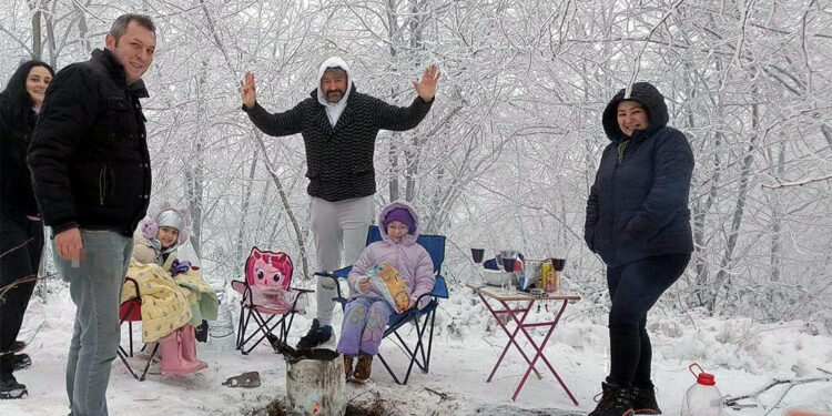 Istranca ormanlarında kar keyfi