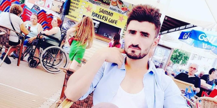 İnşaatın 8'inci katından düşen işçi, ağır yaralandı