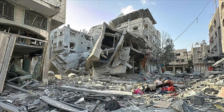 İsrail, Gazze'de soykırım suçu işliyor