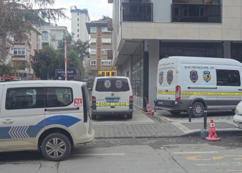 Kadıköy'de alacak kavgasında emlakçıyı öldürüp intihar etti 