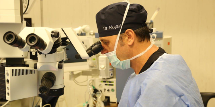 Keratokonus tedavi edilmezse ilerleme gösteriyor