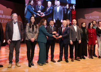 Küçükçekmece Belediyesi, Altın Karınca ödülü aldı