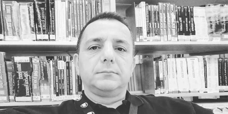 Makina Mühendisleri Odası İzmir Şubesi üyesi profesör İngiltere'de kayıp