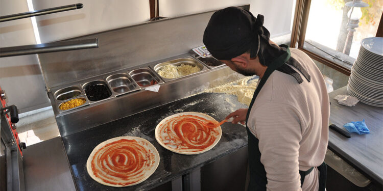 Tüketicilerin tercihi Finlandiya usulü Savur pizzası