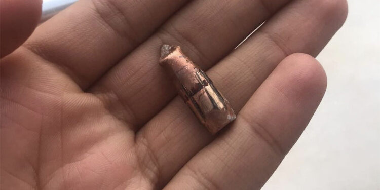 Suriye tarafından ateşlenen yorgun mermiler 2 kişiyi yaraladı