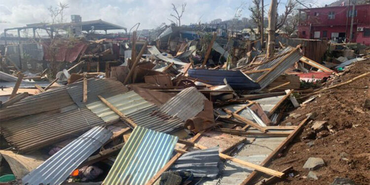 Mayotte Adası'nda kasırga