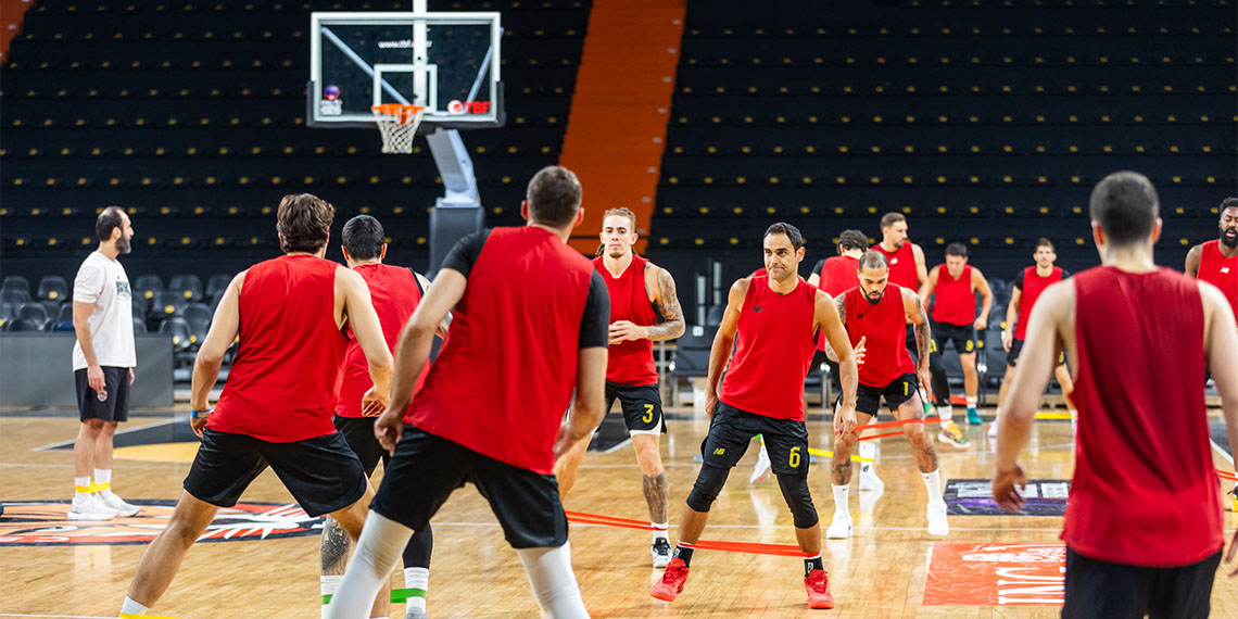 Türkilye Basketbol Süper Ligi’nde mücadele eden Mersin Spor Kulübü İstanbul maçına hazırlanıyor.