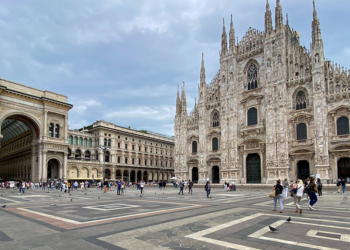 Milano'da sokakta sigara içmek yasaklanacak