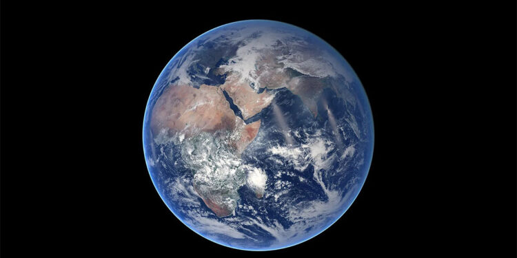 NASA uyardı: Dev asteroit Dünya’ya yaklaşıyor