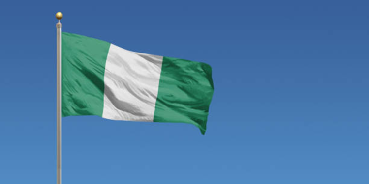 Nijerya'da 1,2 milyon litre çalıntı petrol ele geçirildi