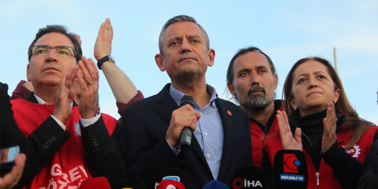 İşçilerin hakkını yabancı firmalara peşkeş çekmeye kalkmayın