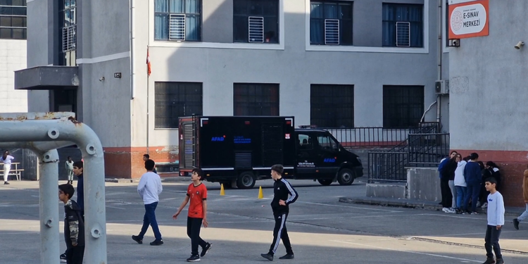 Okula getirdiği cıvayı lavaboya döktü; KBRN ekipleri harekete geçti