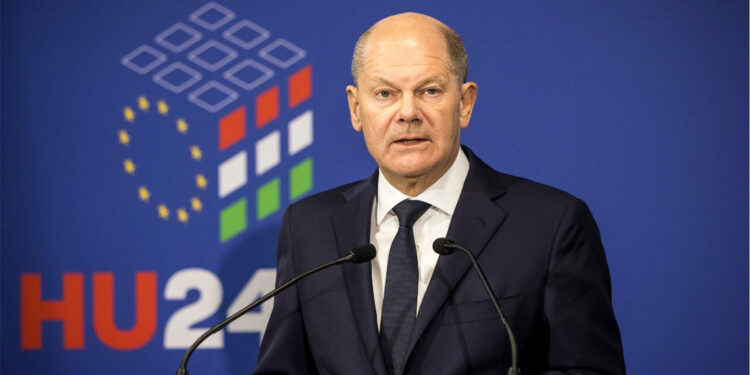 Olaf Scholz Federal Mecliste güvenoyu alamadı