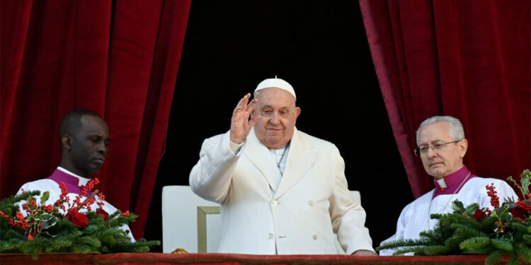 Papa'dan 'silahların susturulması' çağrısı