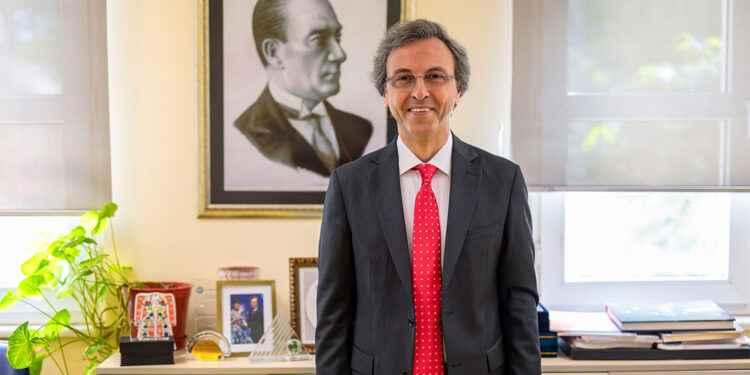 Sahte içki renginden kokusundan anlaşılmıyor