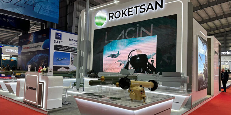 ROKETSAN, Vietnam Uluslararası Savunma Fuarı'nda yerini aldı