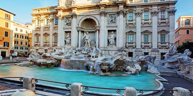 Roma'da Aşk Çeşmesi yeniden açıldı