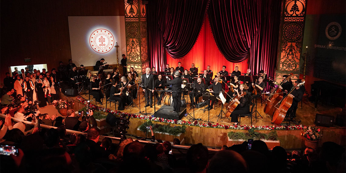 Kültür ve Turizm Bakanlığı Devlet Opera ve Balesi Genel Müdürlüğü’nce, 1’inci Anadolu Opera ve Bale Festivali kapsamında, Şırnak'ta Şehr-i Nuh Konseri düzenlendi.