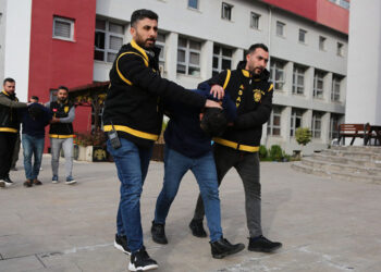 Mehmet'i tanışma bahanesiyle çağırıp öldürmüşler