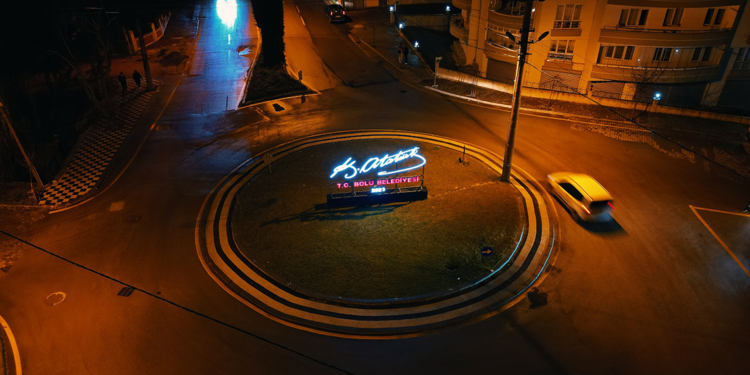 Şehir içinde trafik ışığı kalmadı: Bolu'da 20 milyonluk tasarruf