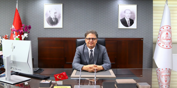 Şiddet aktarımı döngüsünü kırmaya çalışıyoruz