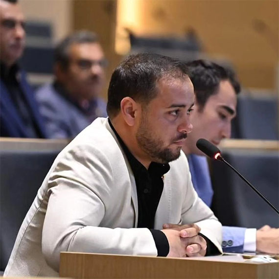 Tekirdağ'da CHP'li meclis üyesi Mustafa Can Ekiciler’i (31) yüzünden vurarak öldüren R.K. (16) ve başka suçtan cezaevinde tutuklu olan E.Y.’nin (20) yargılanmasına başlandı.