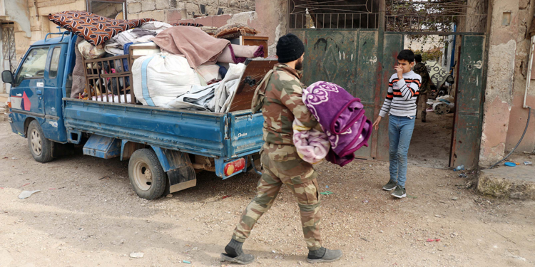 Terör baskısından terk ettikleri evlerine 8 yıl sonra geri döndüler