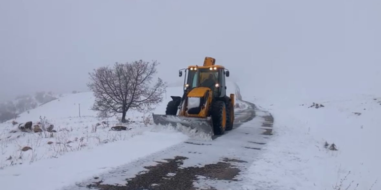 Tunceli'de 40 köy yolu ulaşıma kapandı