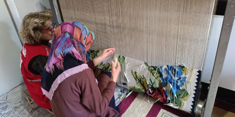 Türk Kızılay’dan Osmanlı saraylarını süsleyen 'Bardız kilimi' için proje