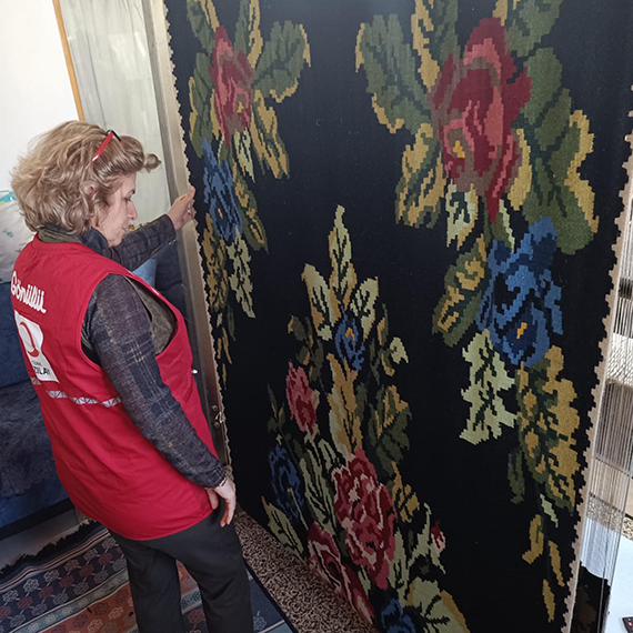 Türk Kızılay’dan Osmanlı saraylarını süsleyen 'Bardız kilimi' için proje