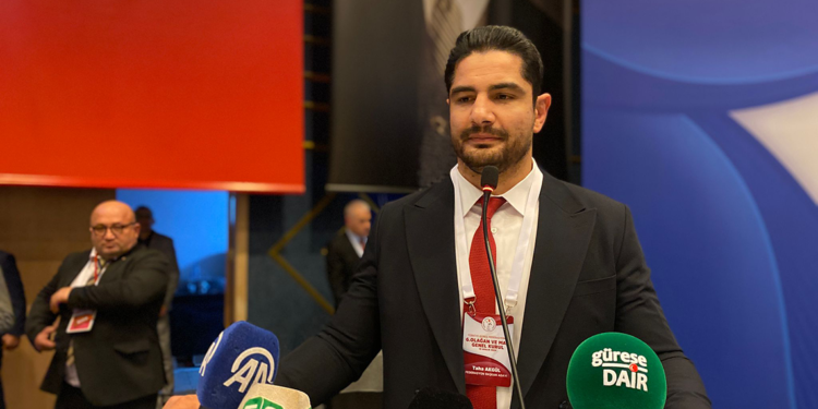 Türkiye Güreş Federasyonu başkanlığına Taha Akgül seçildi