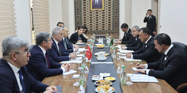 Türkmenistan ile ortaklığımızı güçlendirmeye kararlıyız