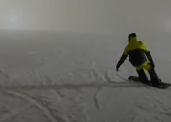 Uludağ'da kayak sezonu başladı; kar kalınlığı 44 santimetreye ulaştı