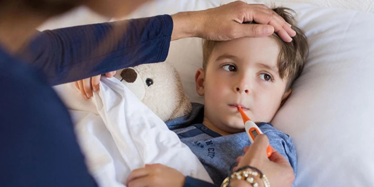 Uzmanlar ısrarla vurguluyor: Hasta çocuğu okula göndermeyin