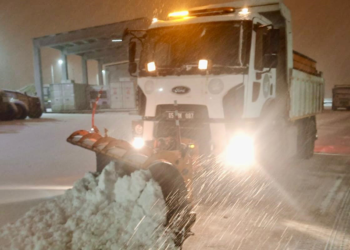 Van'da kar nedeniyle 131 yerleşim yeri ulaşıma kapandı