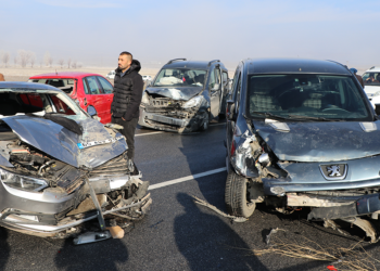 Van'daki zincirleme kazalarda 9'u ağır, 30 kişinin tedavisi sürüyor