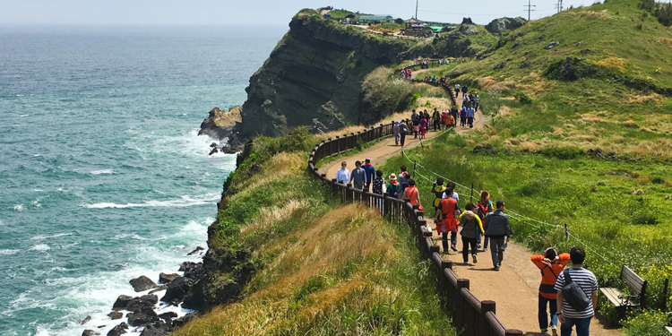 Vietnamlı turistler Güney Kore’deki Jeju Adası’nda kayboldu