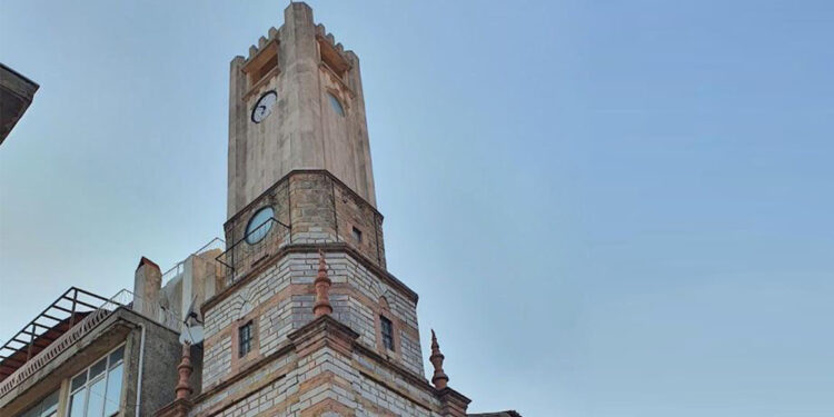 Menteşe'deki Saatli Kule