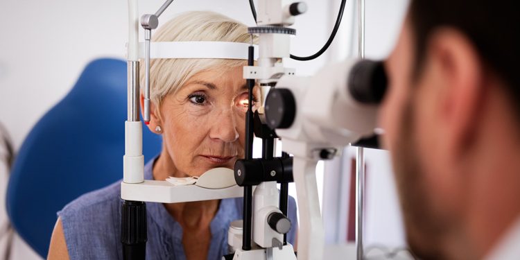 Yapay zekanın refraktif cerrahideki rolü, gözlük ve lens bağımlılığını azalttı