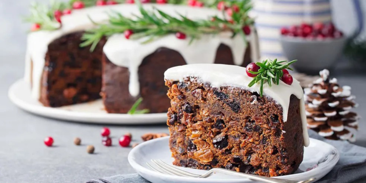Yaptığı zehirli kekle iki kız kardeşini ve yeğenini öldürdü
