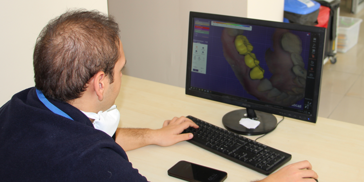 Yerli malı diş protezi tasarımında 'yapay zeka' dönemi