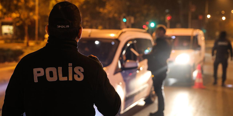 Yılbaşı gecesi 309 bin 819 kolluk personeli görevde olacak