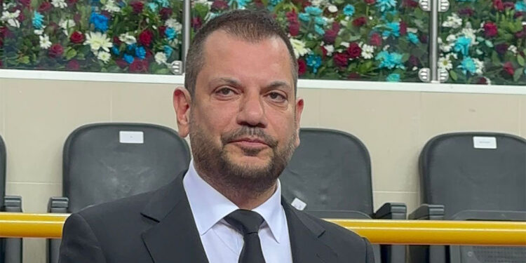 Trabzonspor'u yüklerinden kurtarmak zorundayız