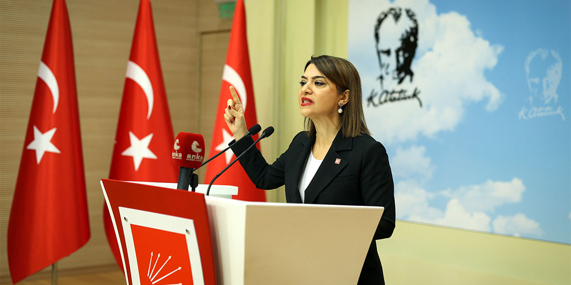 CHP Genel Başkan Yardımcısı Gamze Taşçıer, "Emevi Camisi'nde namaz kılma planı yapanlar, önce Türkiye'de emeklinin, emekçinin, asgari ücretlinin cenaze namazını kıldılar" diye konuştu.