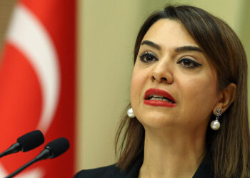 Asgari ücretlinin cenaze namazını kıldılar