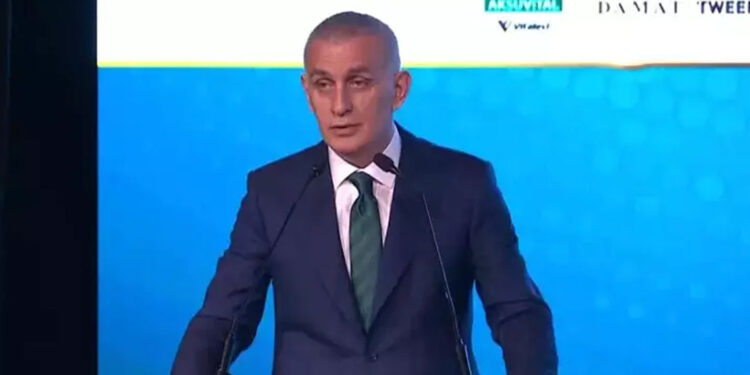 Türk futbolunun adaletli yönetilmesi gerektiğine inanıyorum