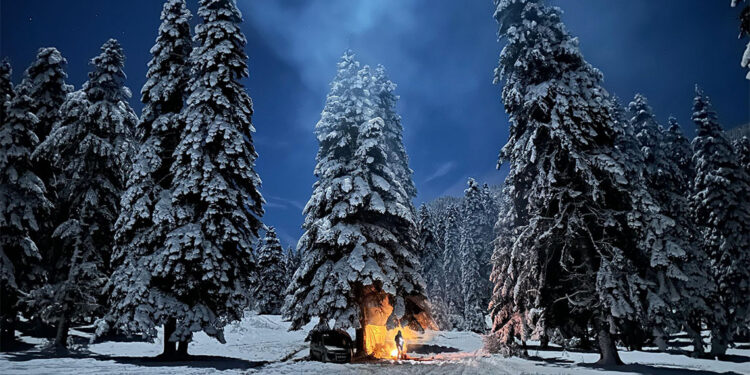 Sarıçiçek Yaylası beyaza büründü