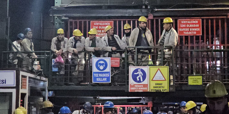 Çıkartacağımız her bir ton kömüre ülkemizin ihtiyacı var