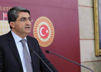 Gençleri değil Netanyahu'yu soruşturun!