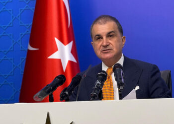 Milli İstihbarat Teşkilatı doğası gereği herkesle görüşür